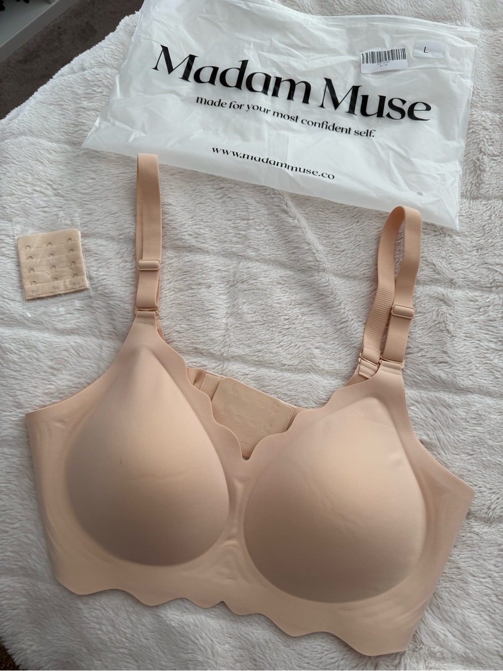 Madam Muse Wireless Scalloped Jelly Bra - Sz L